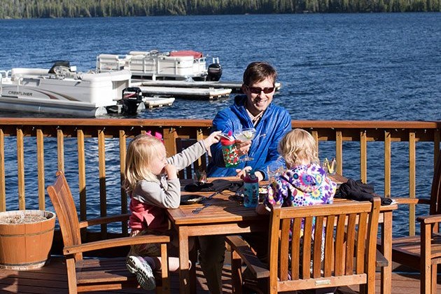 Half Moon Lake Lodge 7