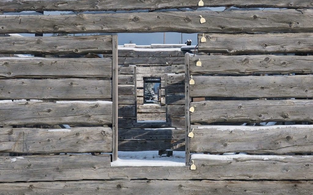 Restored Hand-Hewn Cabins A Test of Time 1