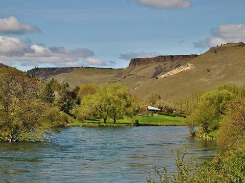 Lower Deschutes River Fishing Retreat 1