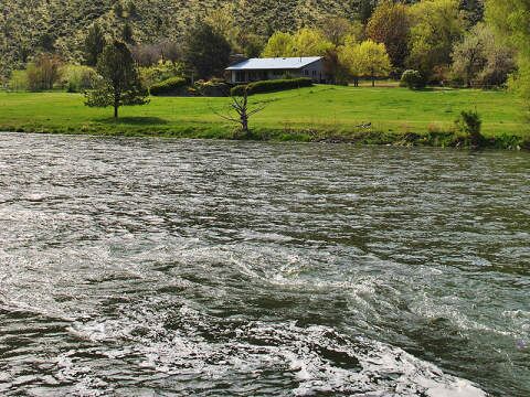 Lower Deschutes River Fishing Retreat 2