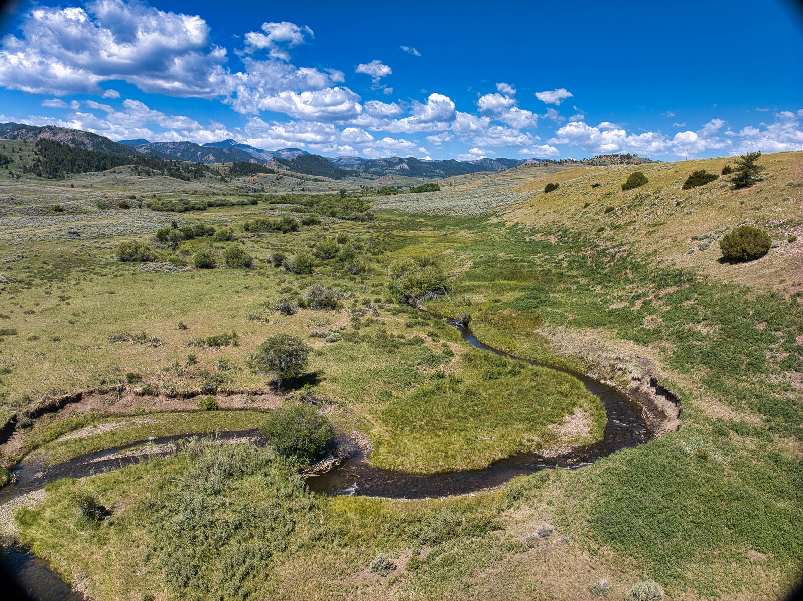 river bend on Wyoming ranch for sale