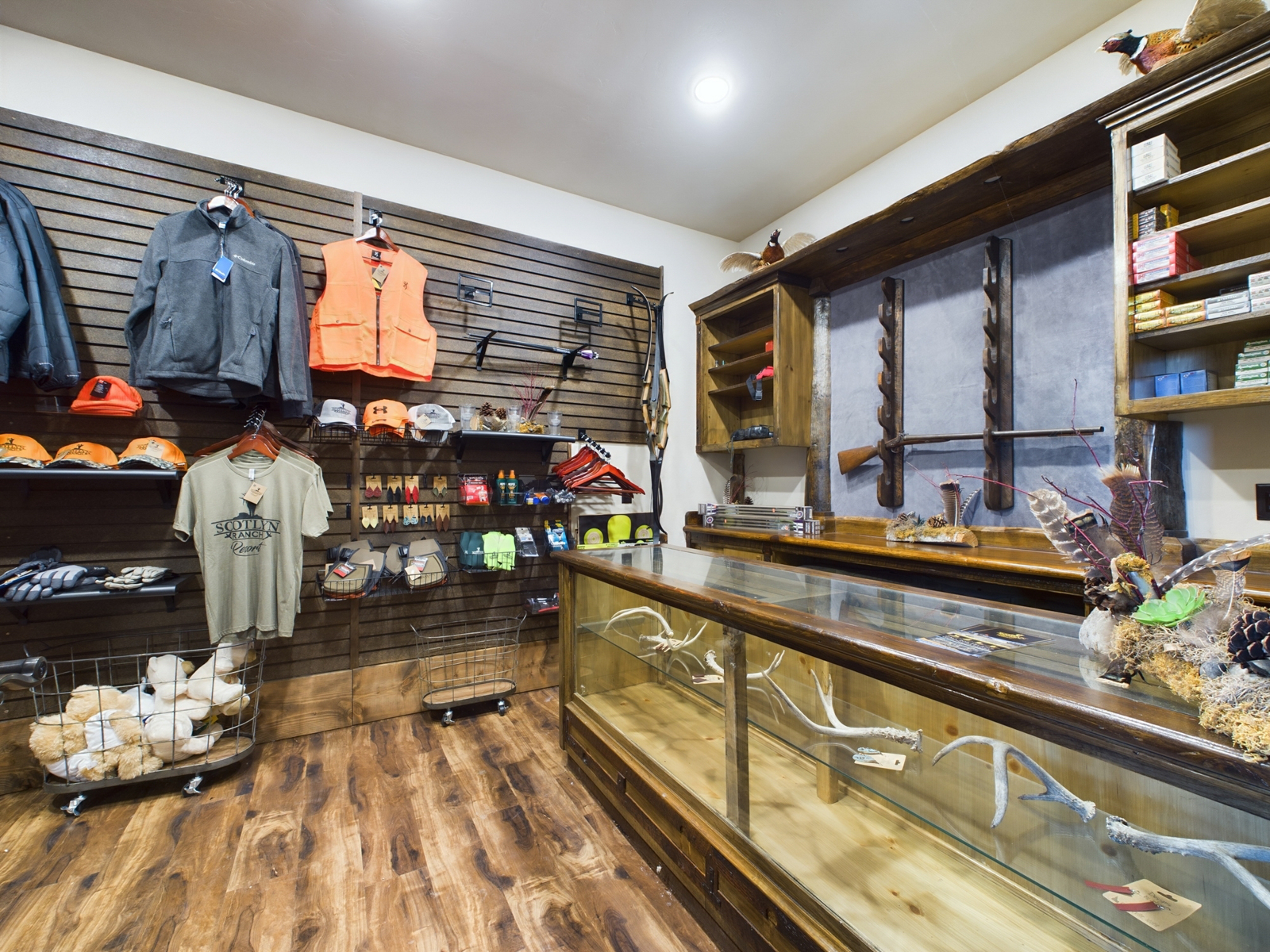 Norway_Canyon_hunting_retreat_retail_store