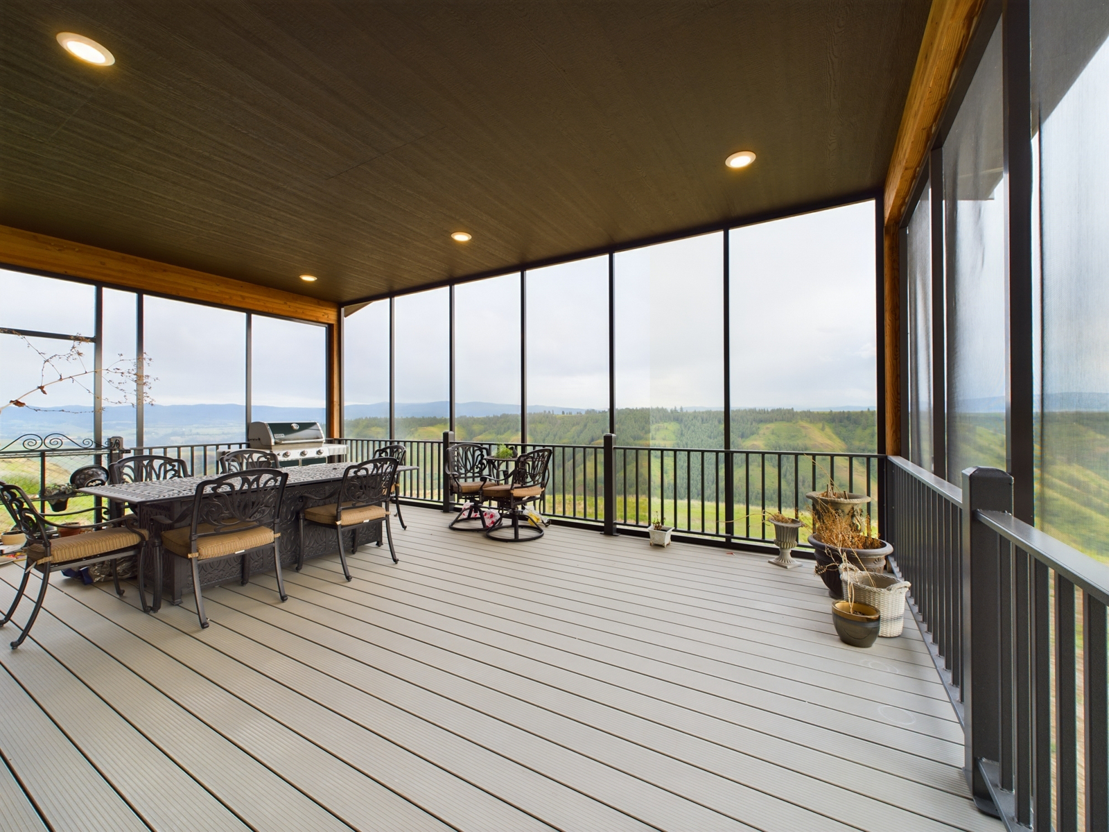 Two_canyons_ranch_Idaho_outdoor_patio