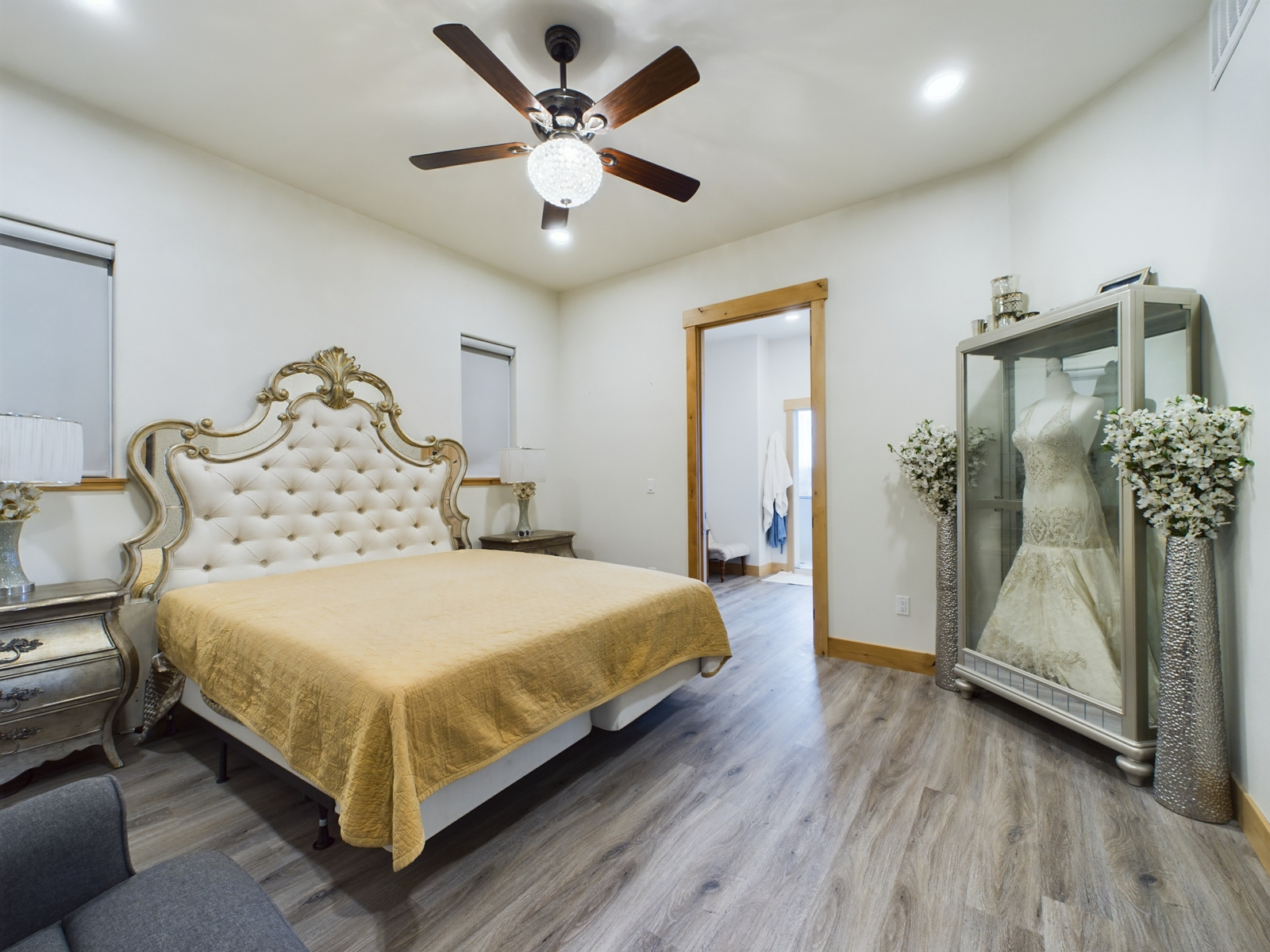 Two_canyons_ranch_Idaho_master_bedroom