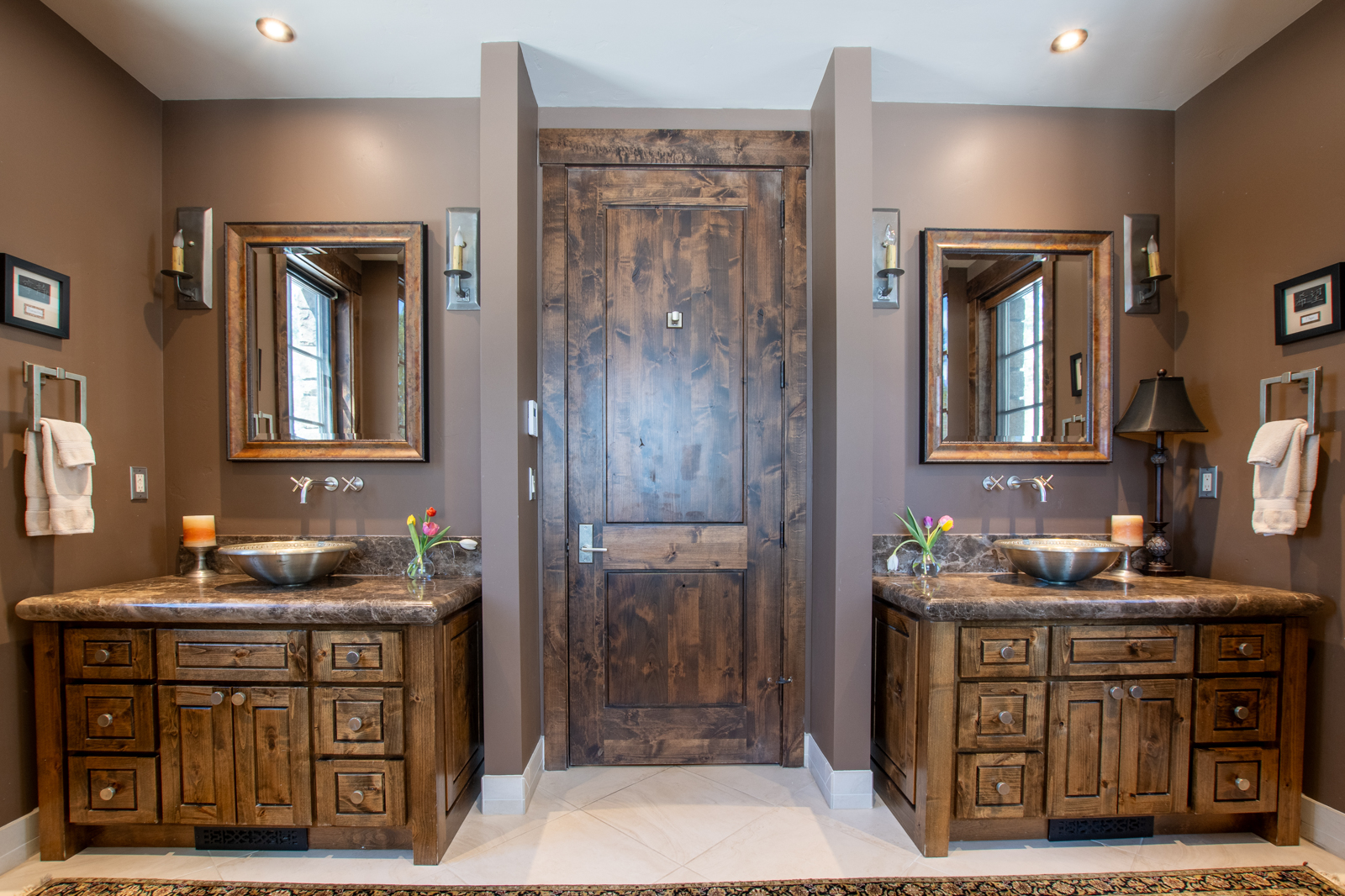 485-North-Fall-Creek-Jackson-Hole-Wyoming_guest_bathroom
