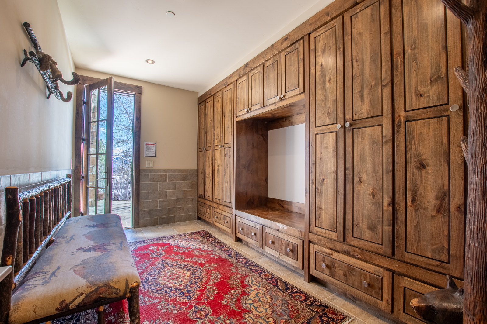 485-North-Fall-Creek-Jackson-Hole-Wyoming_storage_room