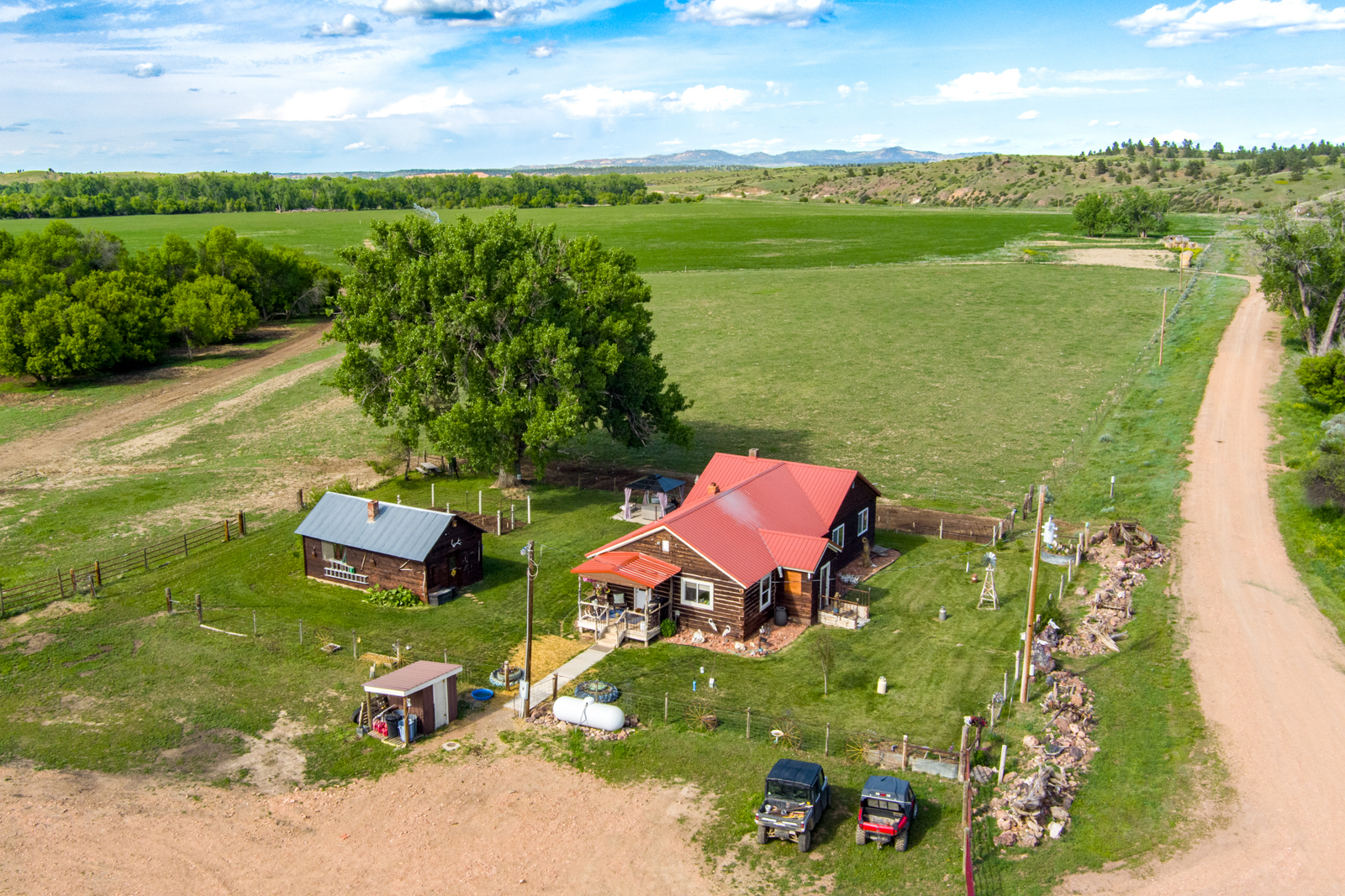 Bowman Creek Ranch structures