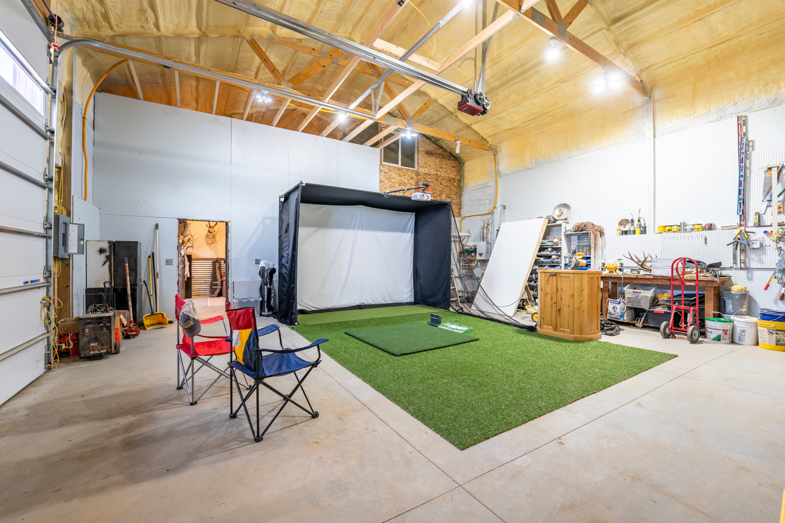 golf simulator on hunting ranch in Montana