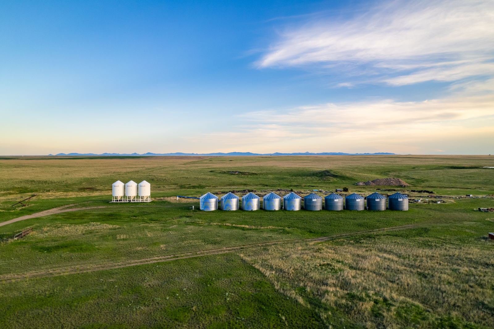 grain and hay containers