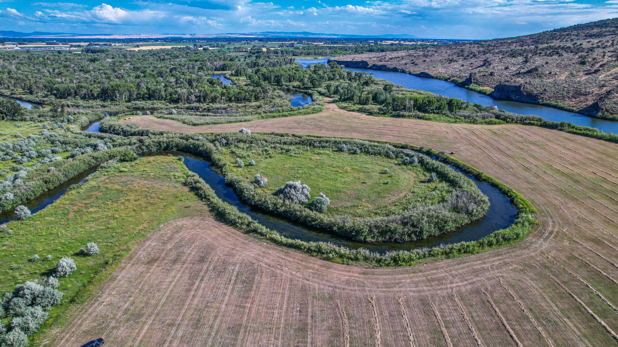 winding Henry's Fork river