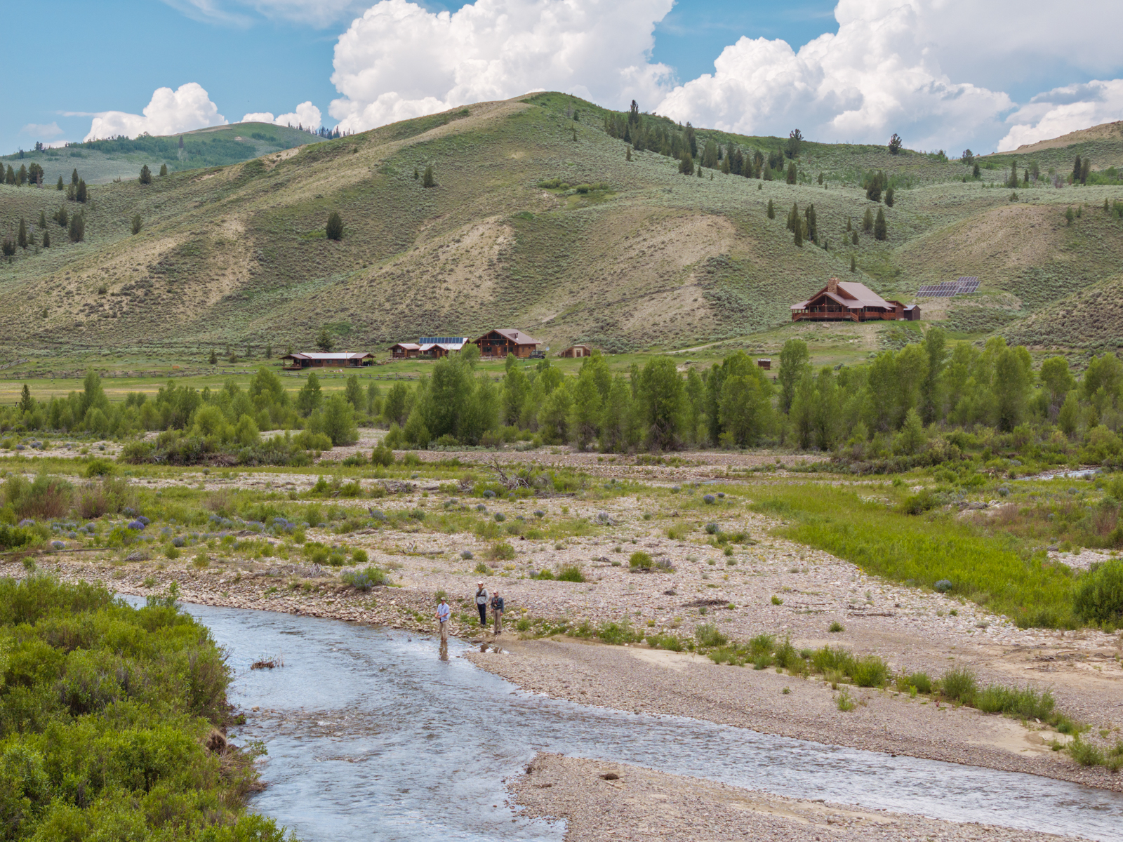 wyoming fly fishing ranch