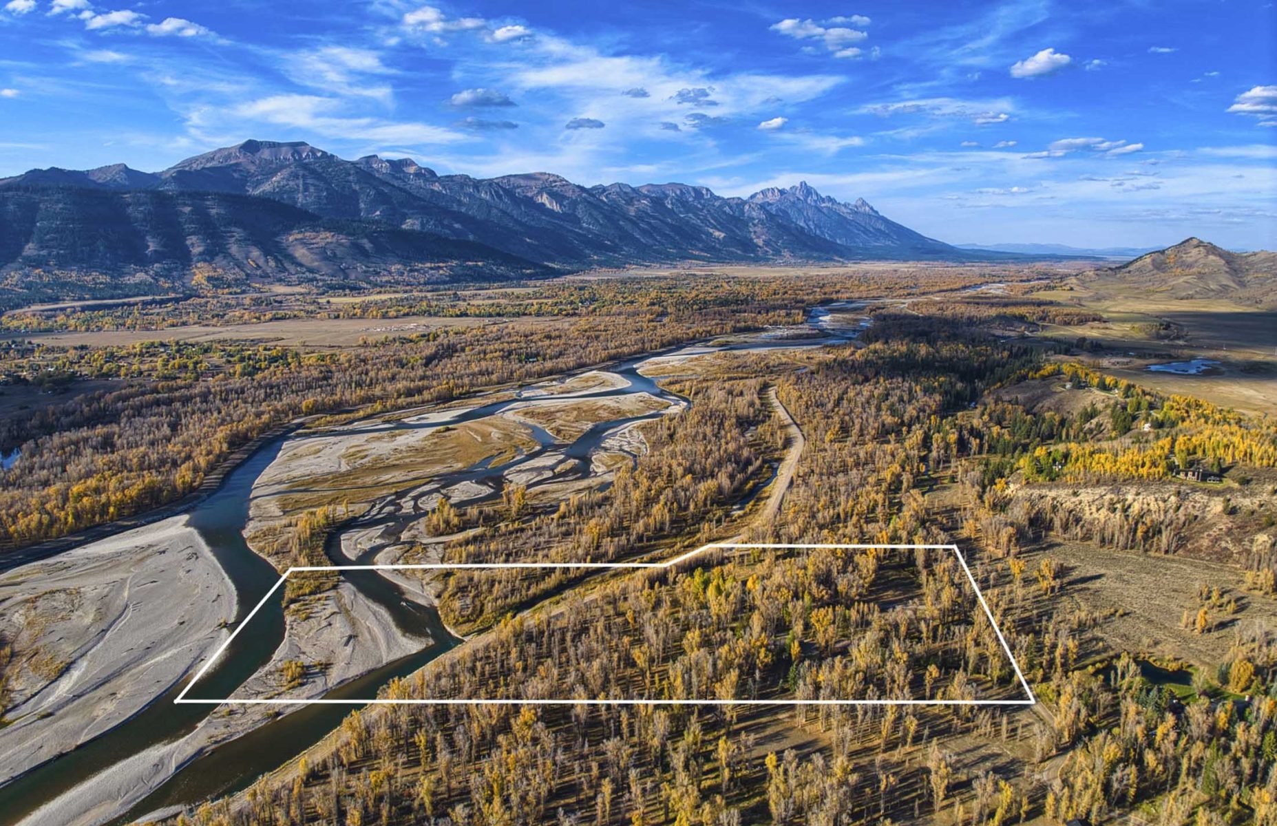 RR Lodge property map