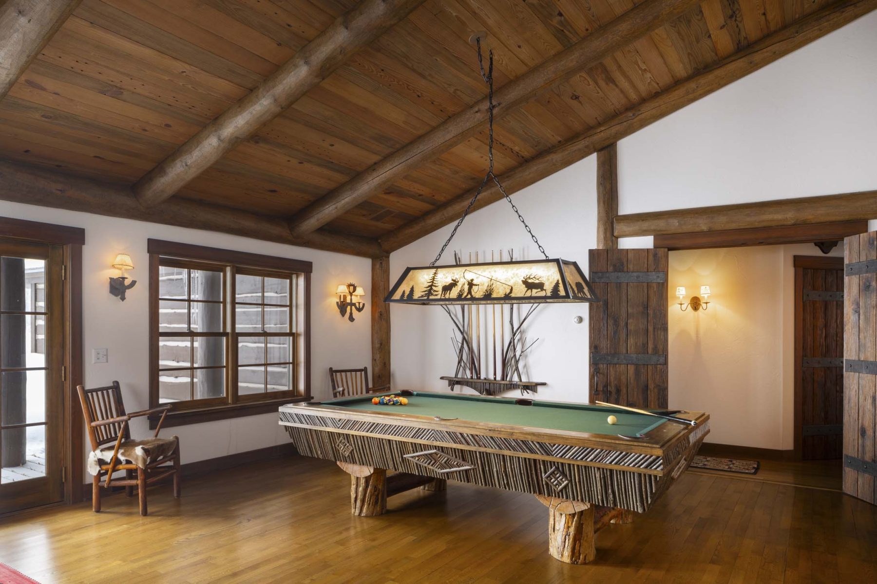 game room with pool table